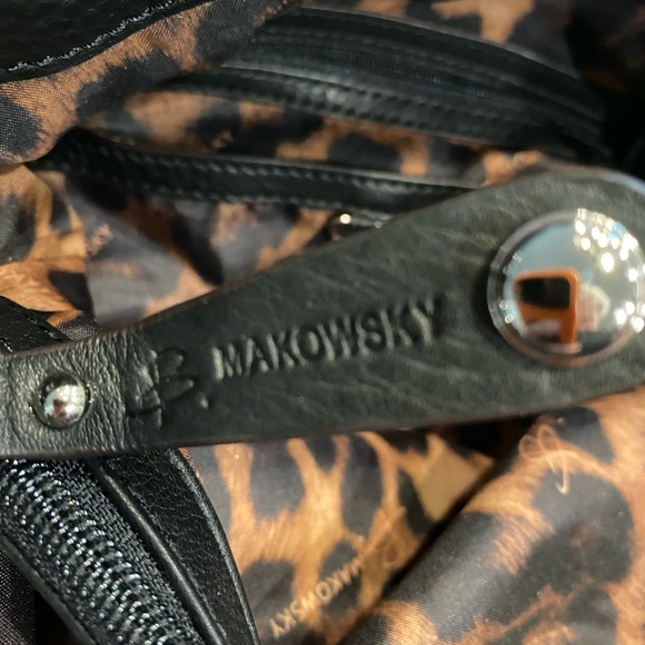 B Makowsky Black Leather Hobo Shoulder Bag - Picture 7 of 16